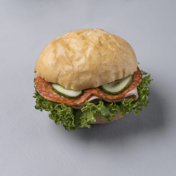 Kezmuves sonkas szalamis szendvics 170g