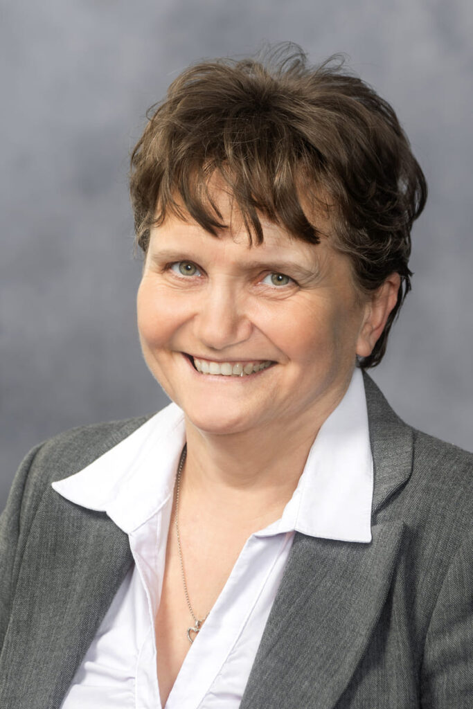 Domotor Zsoltne Gazdasagi ugyintezo