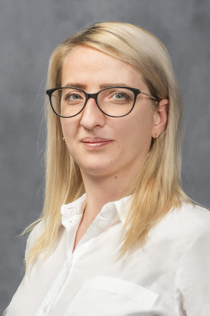 Szekeres Attilane Gazdasagi ugyintezo